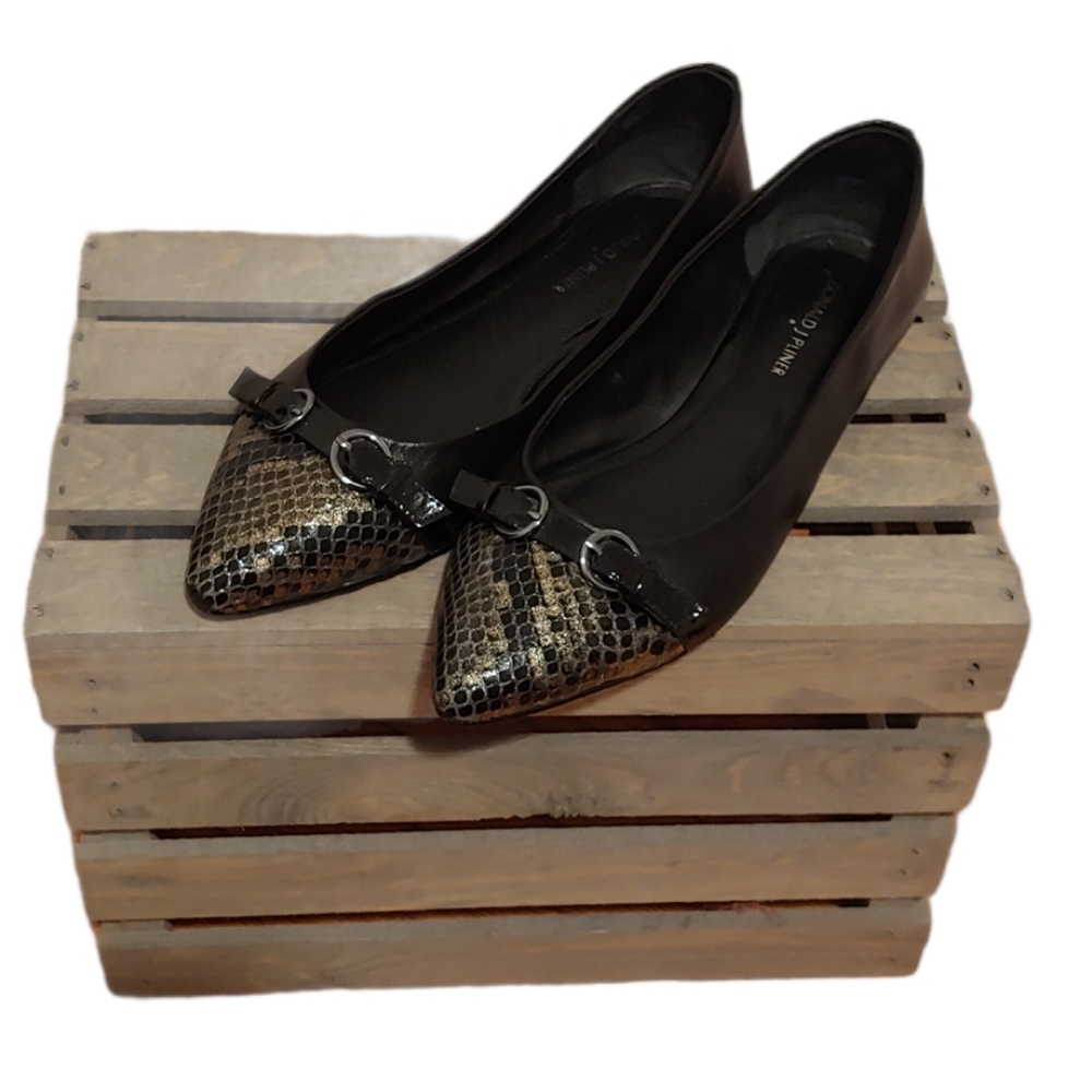 Donald J Pliner Black & Gold Snakeskin Flats